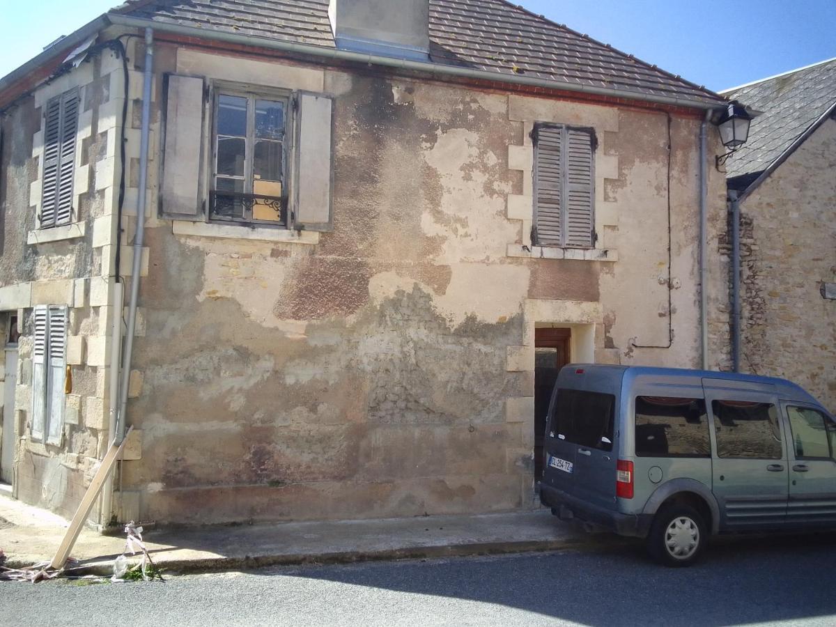 Chambre Chez L'Habitant Saint-Pierre-le-Moûtier Eksteriør bilde